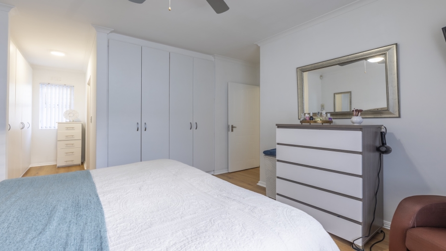 3 Bedroom Property for Sale in Sunningdale Western Cape